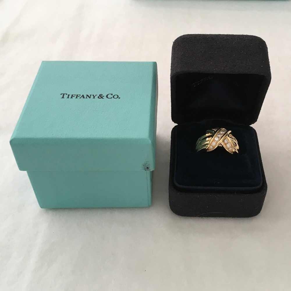 TIFFANY & CO. Vintage Wider 18k Gold Diamond Signature X Crossover Ring … - Picture 15 of 16